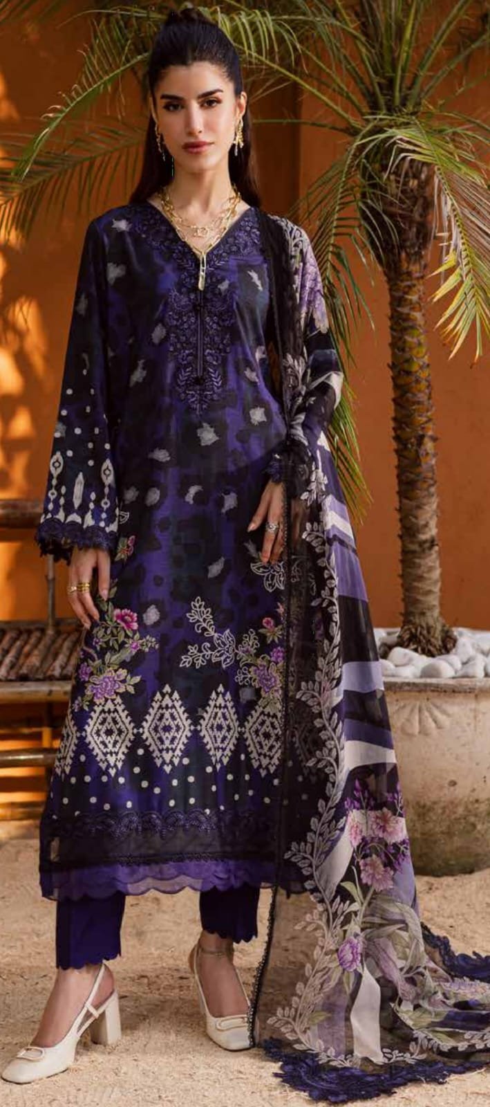 GARDENIA BY NUREH EMBROIDERED VISCOSE SLUB LINEN COLLECTION WITH EMBROIDERED CHIFFON DUPATTA