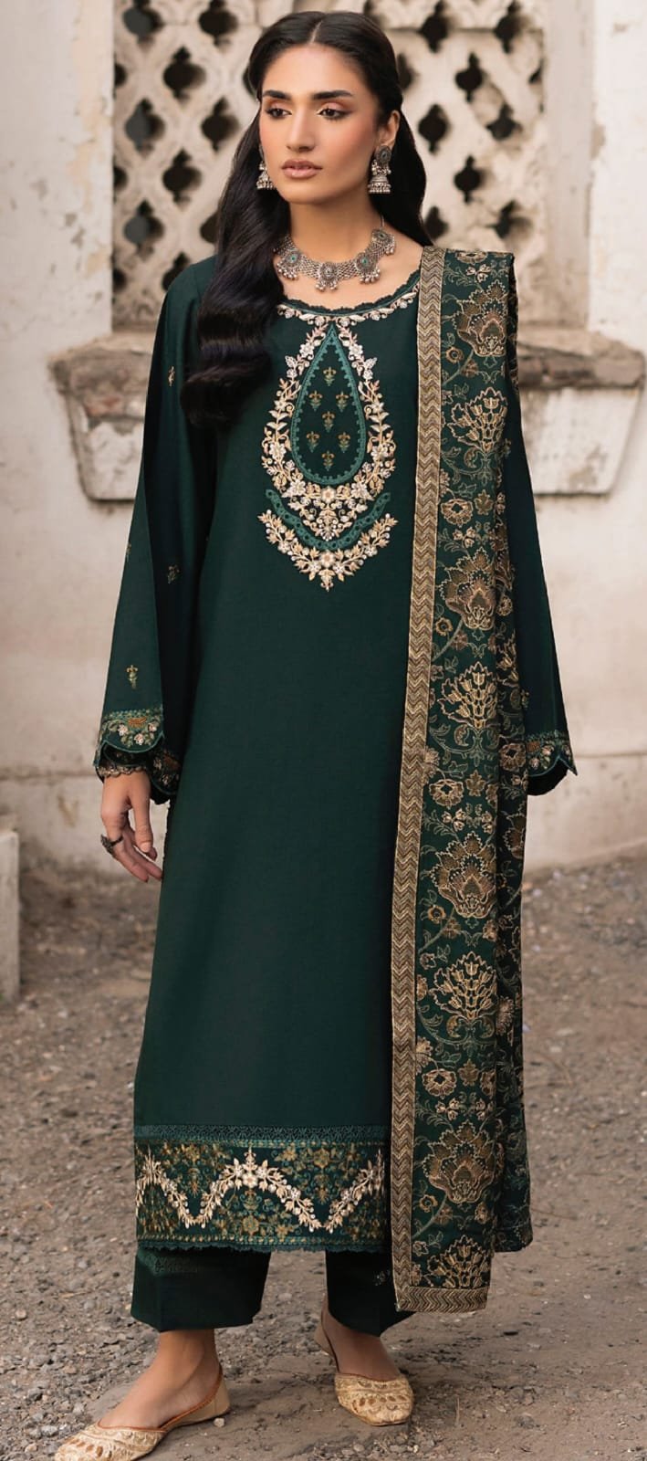 MEHR BY CELTS EMBROIDERED SHAWL WINTER COLLECTION