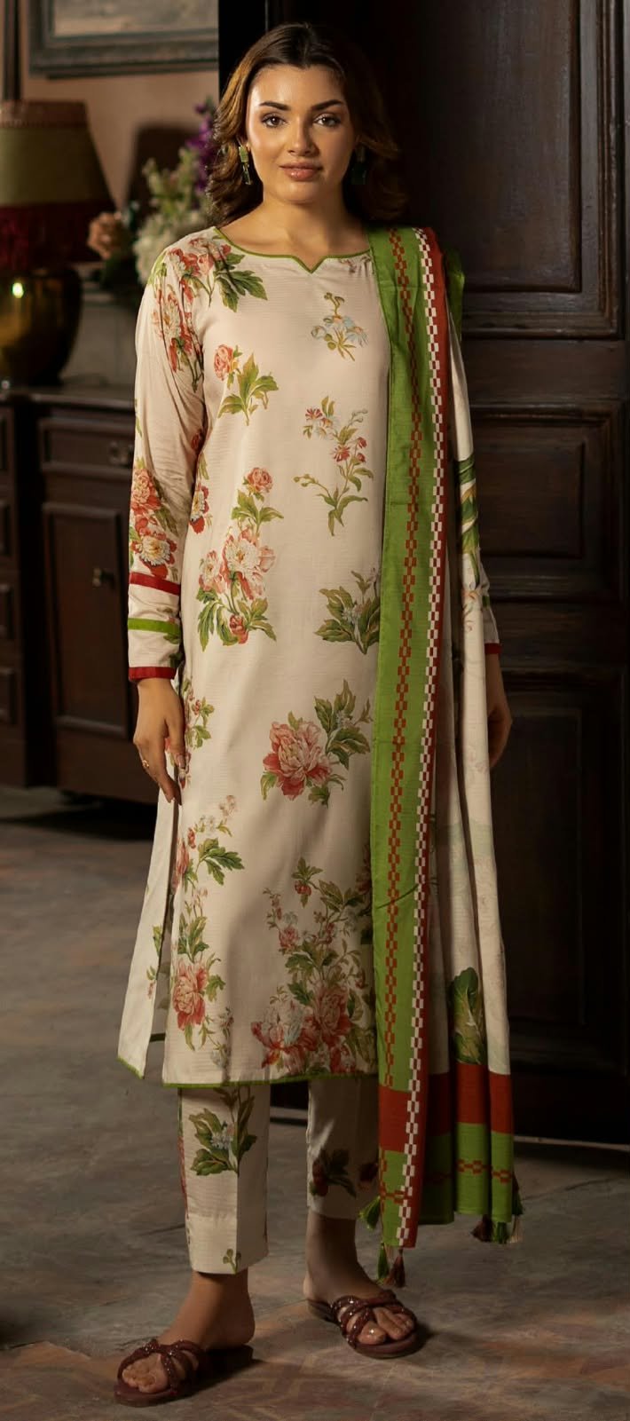 GULLJEE BRAND UNSTICH LENIN SUIT (Winter Collection)